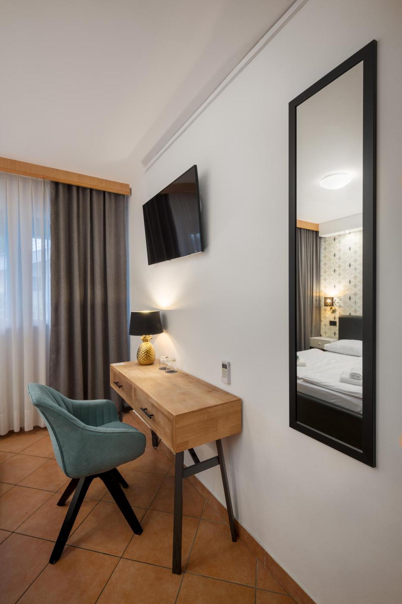 Ljubljana Resort Hotel & Camping Exterior photo